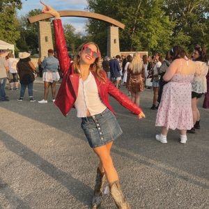 Meet your Posher, Rose